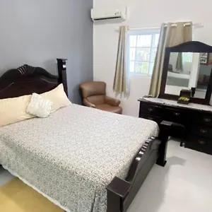 Apartamento Quiet Apartment, 3 Minutes From The Beach, 24h Security, Excellent Internet